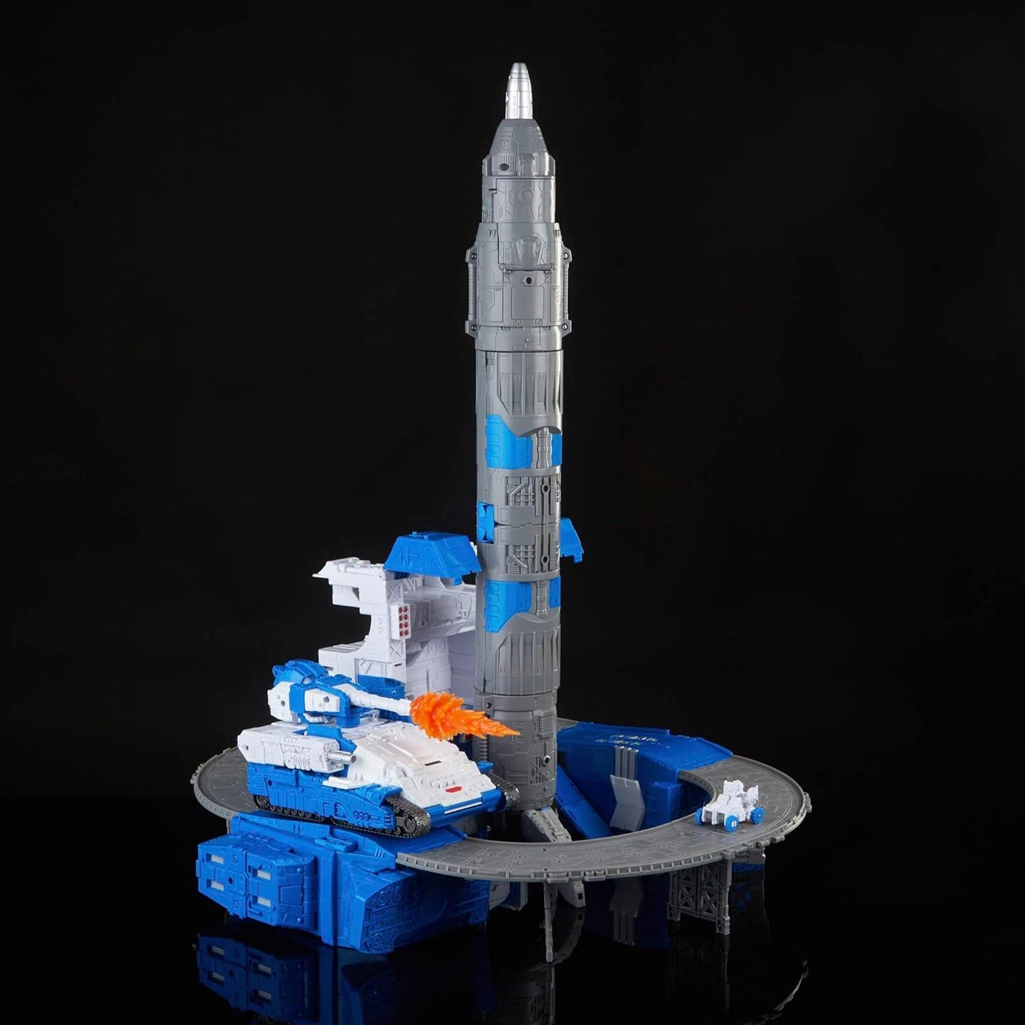 Transformers Legacy Generations Selects Titan Guardian Robot & Lunar-Tread - ToyRift